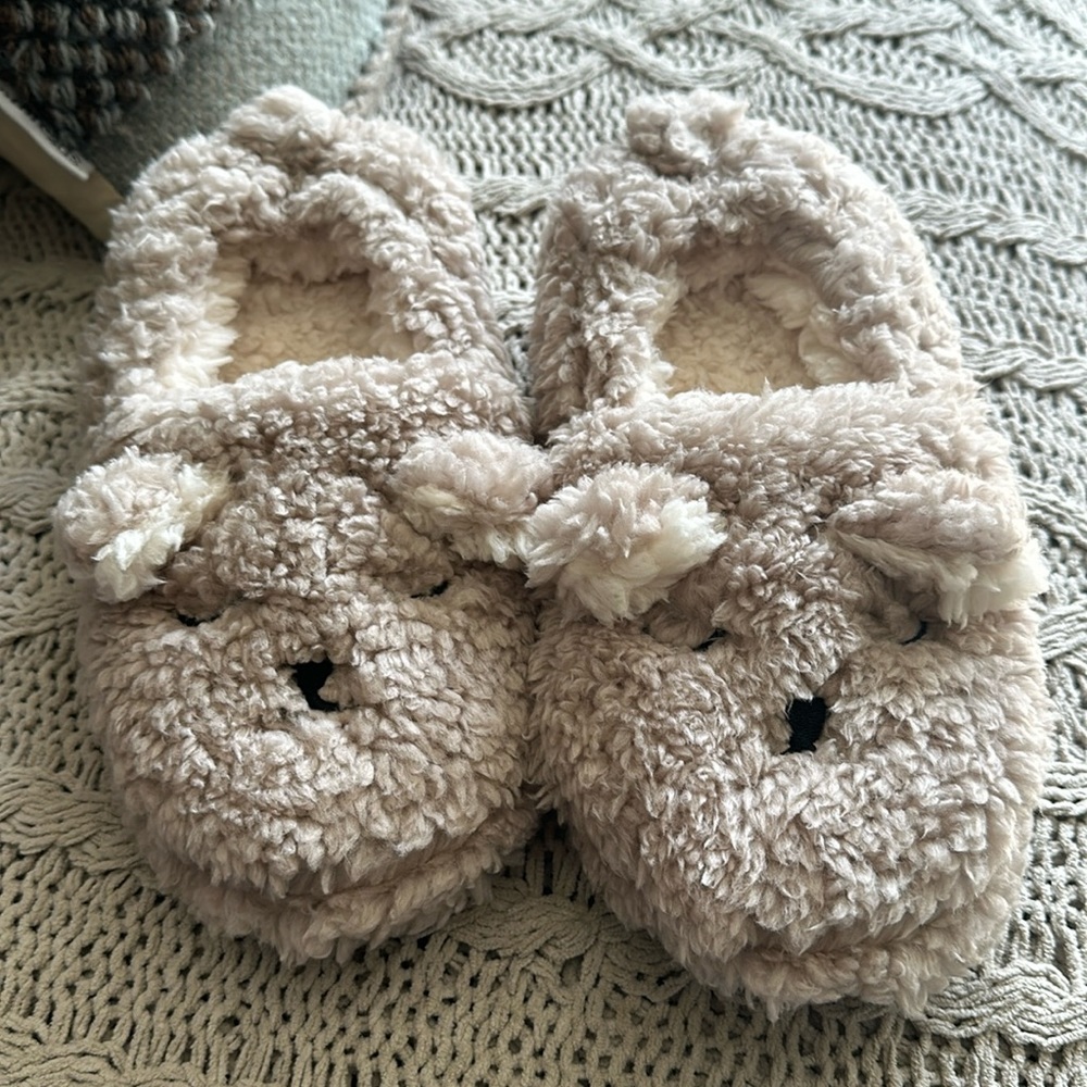 New doggy slippers Sz 8-9